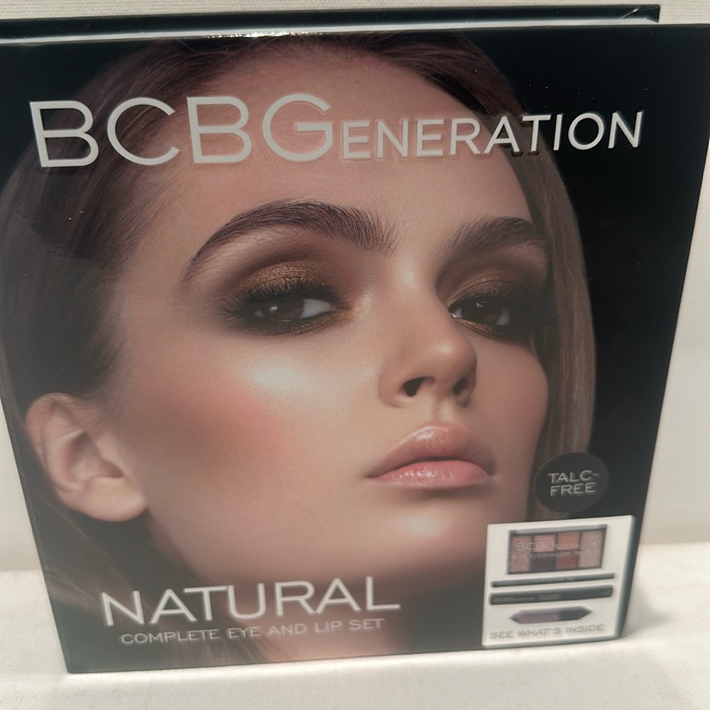 BCBGeneration Natural Complete Eye and Lip Set w/ Eye Shadow, eyeliner, mascara.